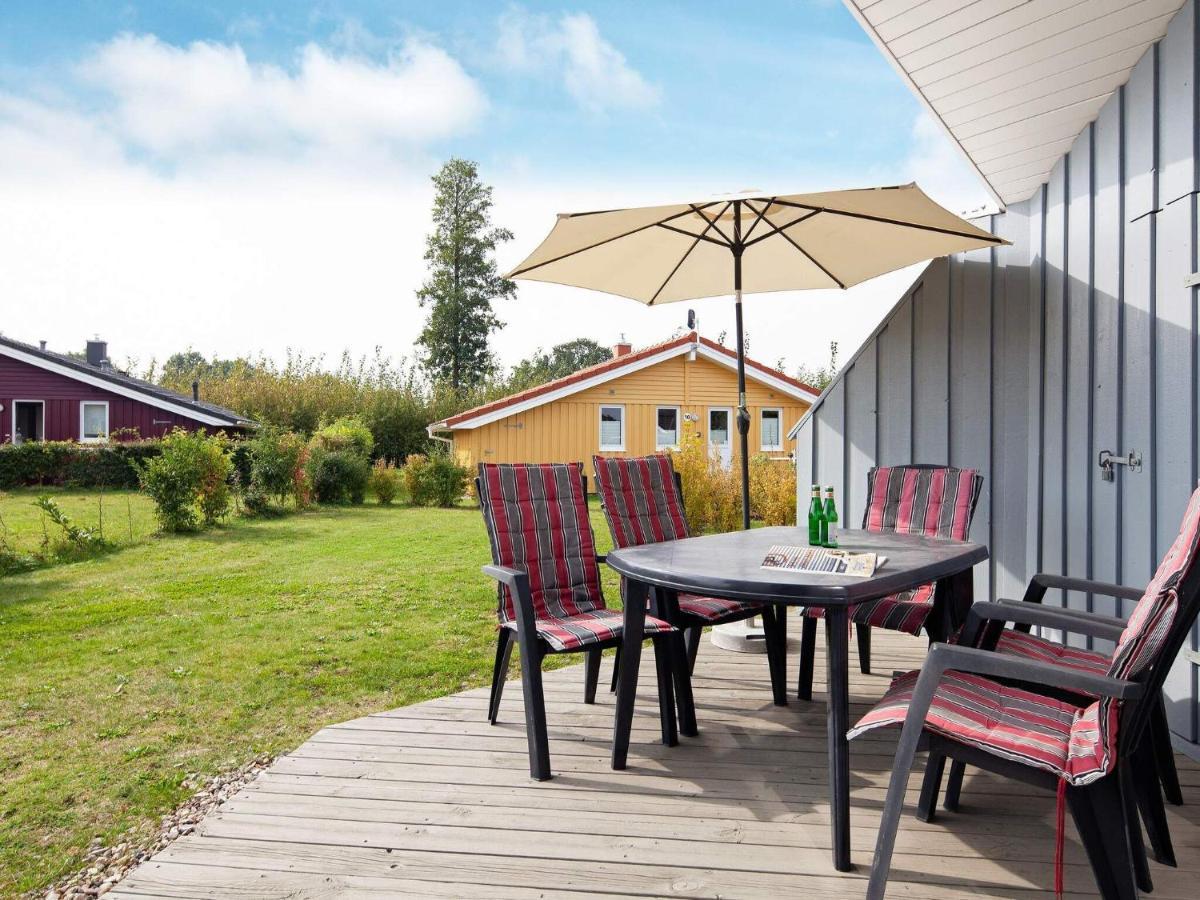 6 Person Holiday Home In Grömitz Esterno foto